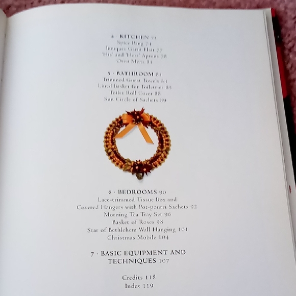 Christmas Crafts Book with Festive Ideas - Picture 6 of 8